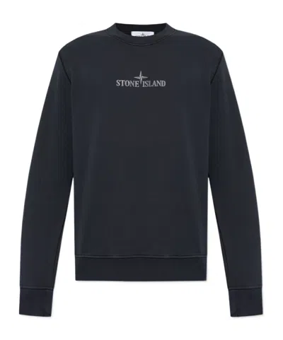 STONE ISLAND STONE ISLAND LOGO DETAILED CREWNECK SWEATSHIRT