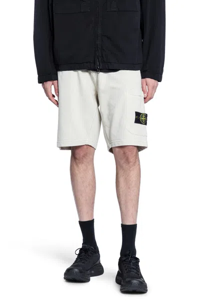Stone Island Logo Patch Cargo Shorts In Neutral