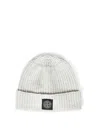 STONE ISLAND MELANGE PEARL GREY RIBBED GEELONG WOOL BEANIE