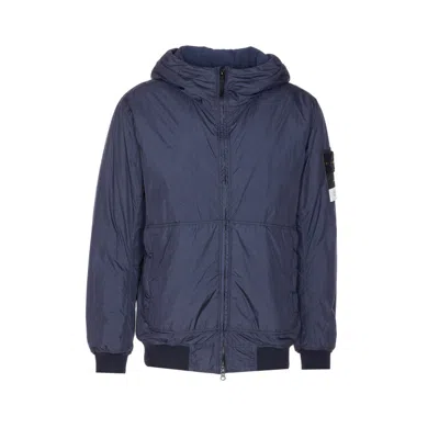 Stone Island Men Garment Dyed Crynkle Logo Down Jacket In Blue