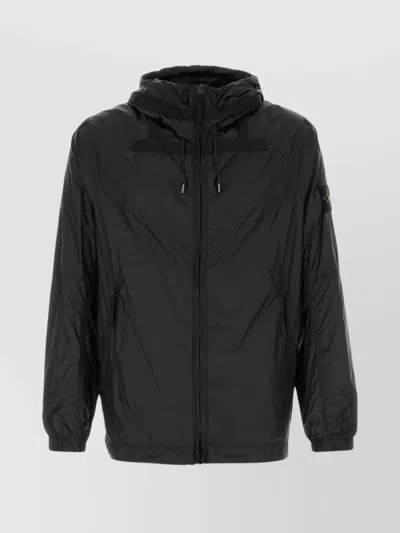 STONE ISLAND NYLON WINDBREAKER WITH HOOD AND POCKETS