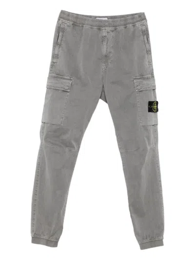 STONE ISLAND PANTALONE CARGO CON PATCH LOGO