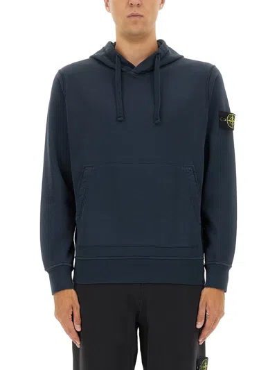 Stone Island Regular-fit Hooded Sweatshirt With Pouch Pocket Organic Cotton Fleece In Blue