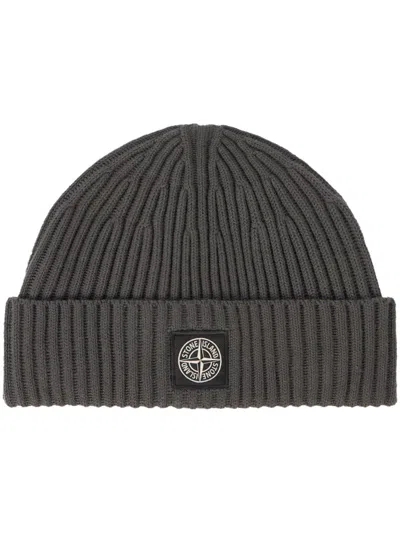 STONE ISLAND RIBBED KNIT BEANIE WITH FOLDED CUFF AND LOGO PATCH