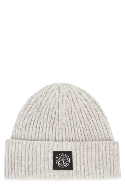 Stone Island Ribbed Knit Beanie With Front Logo Patch In Gray