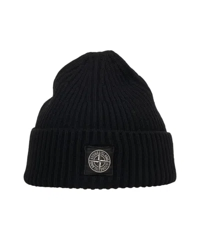 Stone Island Ribbed Knit Beanie With Logo Patch In Black