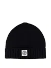 Stone Island Ribbed Logo-patch Beanie Hat In Black
