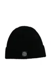 Stone Island Berretto Con Applicazione Compass In Black