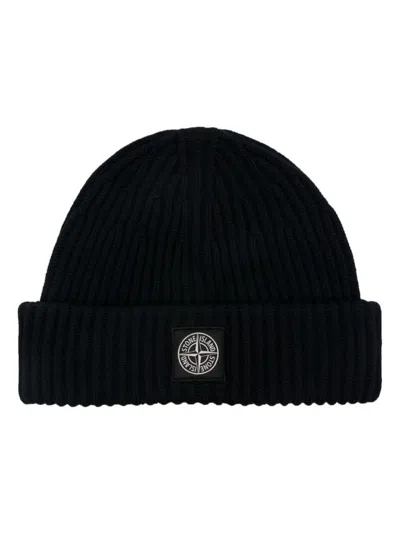 Stone Island Ribbed Wool Beanie With Logo In Black