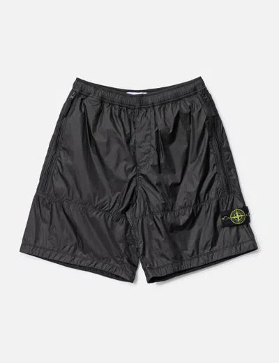 STONE ISLAND RIPSTOP LIGHT HT NYLON BERMUDA SHORTS