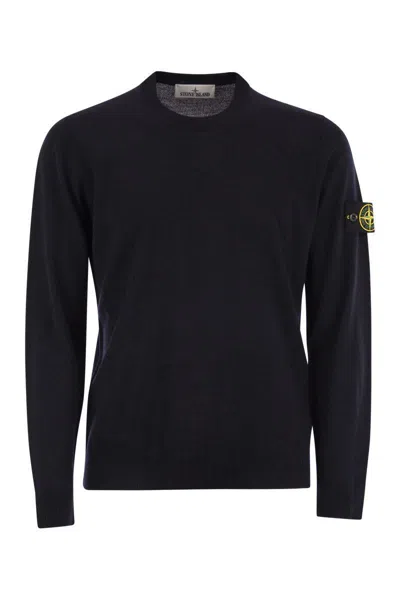 STONE ISLAND STONE ISLAND ROUND-NECK JUMPER WITH EMBOSSED STITCHING