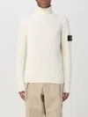 Stone Island Fitted Off-white Turtleneck Sweater With Logo Detail In Weiss