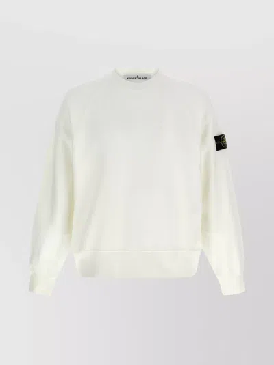 Stone Island Sweatshirt With Logo Badge And Raglan Sleeves In White