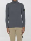 Stone Island Compass-patch Ribbed-knit Jumper In Grey