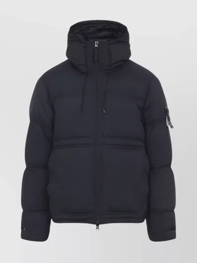 STONE ISLAND VERSATILE HOODED COAT SIDE POCKETS