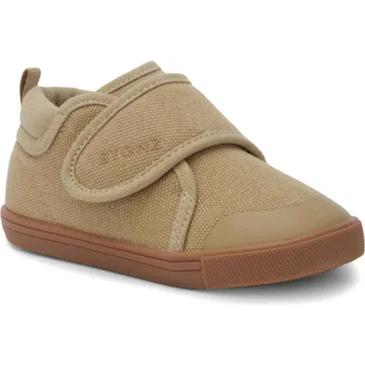 Stonz Cruiser Sneaker In Tan
