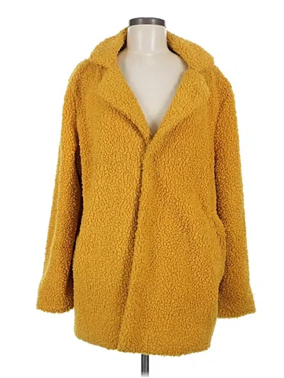 Pre-owned Stoosh Coat In Yellow