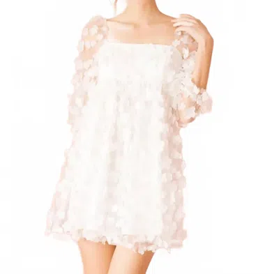 Storia Daisy Flower Dress In White