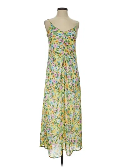Pre-owned Stradivarius Casual Dress In Yellow