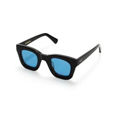 Strata Unisex Roadcase Sunglasses In Black Sky In Multi