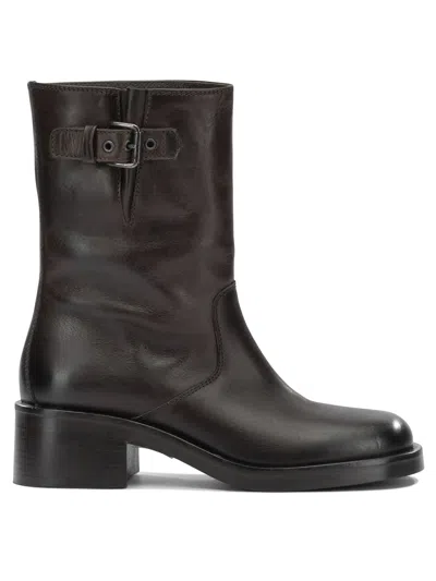 Strategia Round-toe Ankle Boots In Black