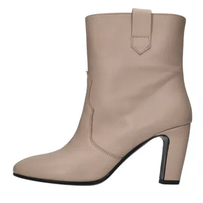 Strategia Boots In Neutral