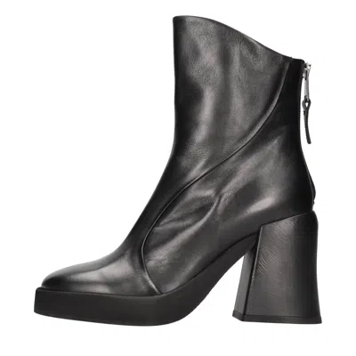 Strategia Boots Black In Nero Neri E Grigi