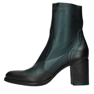 Strategia Boots In Blue