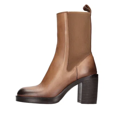 Strategia Boots Brown In Marrone Marroni