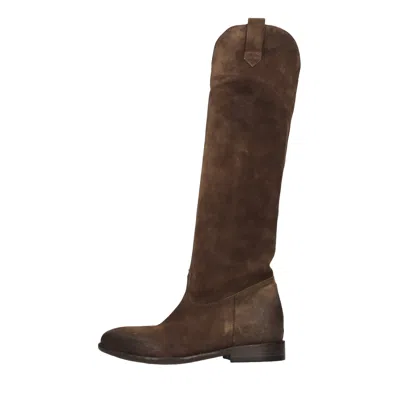 Strategia Boots In Brown