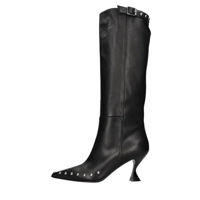 Strategia Boots In Black