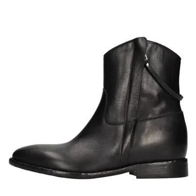 Strategia Boots In Black