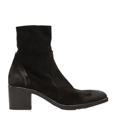 Strategia Chunky Heeled Ankle Boots In Black