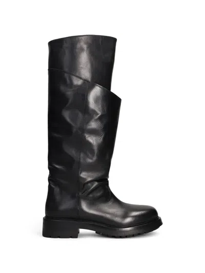 Strategia Shoes Layered-cuff Leather Boots In Black
