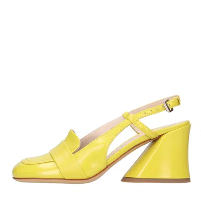 Strategia With Heel Yellow In Giallo Vivaci