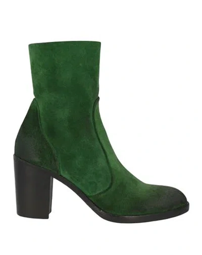 Strategia Woman Ankle Boots Green Size 8 Leather