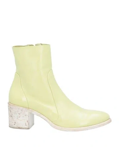 Strategia Woman Ankle Boots Acid Green Size 8 Soft Leather