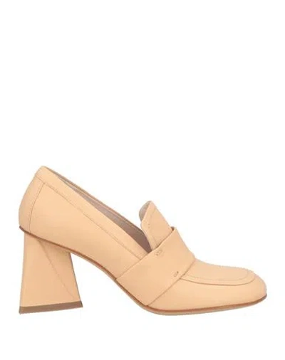 Strategia Woman Loafers Beige Size 8 Leather