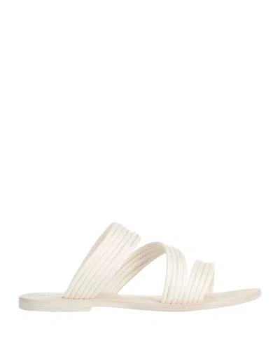 Strategia Sandals In White