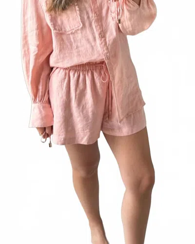 Strawberry Paris Lyn Lightweight Short In Peach In Pink
