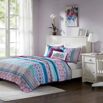 Streamdale Furniture Streamdale Joni Reversible Quilt Set With Throw Pillows