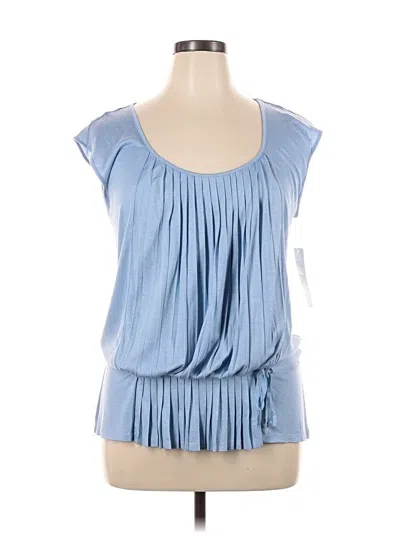 Street Scape Sleeveless Blouse In Blue