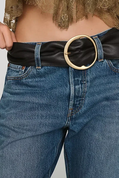Streets Ahead Large Circle Buckle Belt In Black