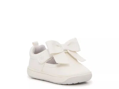 Stride Rite Kamila Sneaker Kids' In White