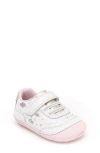 Stride Rite Soft Motion™ Adalyn Sneaker In White/silver