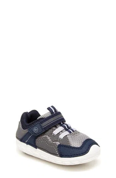 Stride Rite Soft Motion™ Kylo Sneaker In Navy/grey