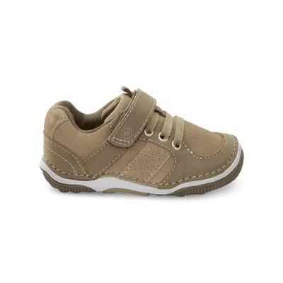 Stride Rite Wes Sneaker - Little Kid In Brown