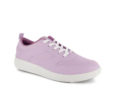 Strive Dash Sneaker In Pink