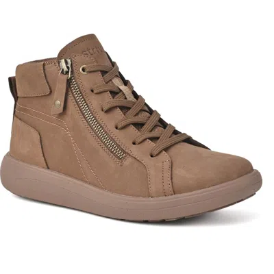 Strive Kensington High Top Sneaker In Sand