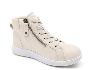 Strive Kensington Hightop Sneaker In White